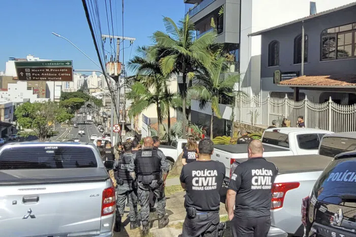 Pichações com siglas ou alusão a facções criminosas serão apagadas
