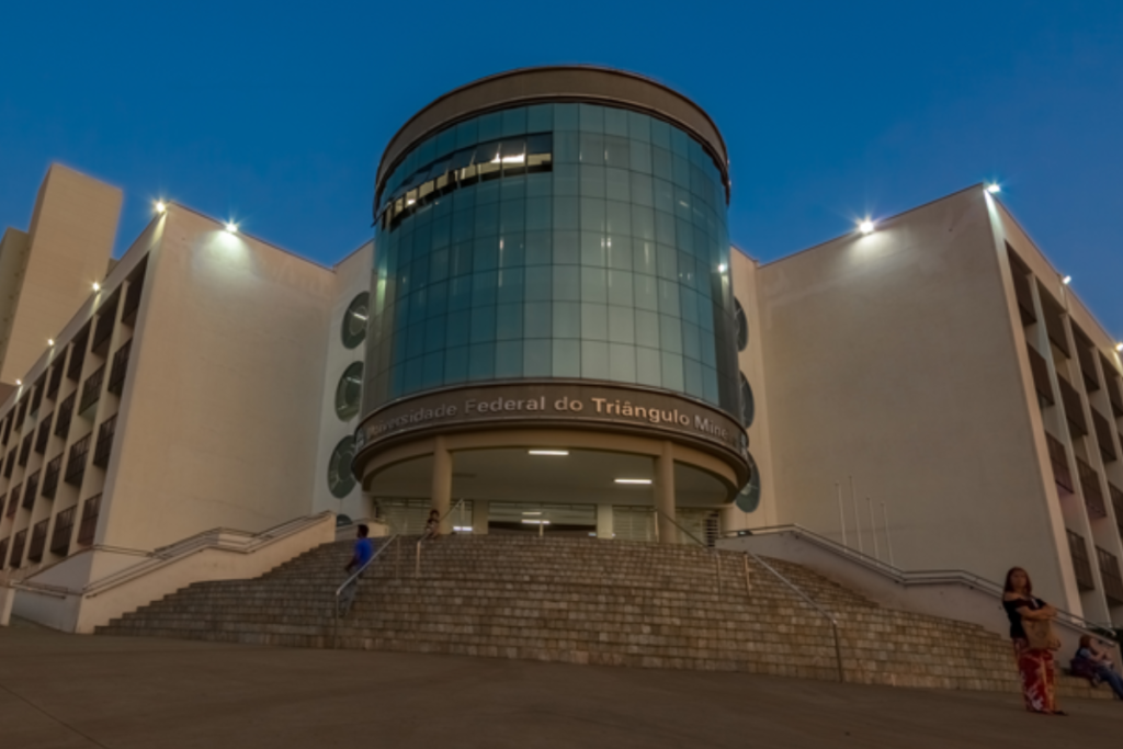 UFTM abre concurso para professor assistente com salários de até R$ 13,7 mil 1 Design sem nome 15