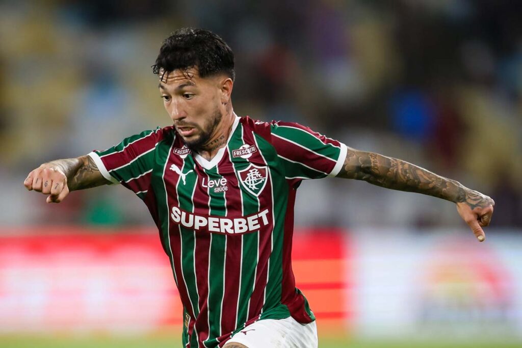 Cartão de Lucho Acosta, do Fluminense, gera alerta de manipulação em casas de aposta