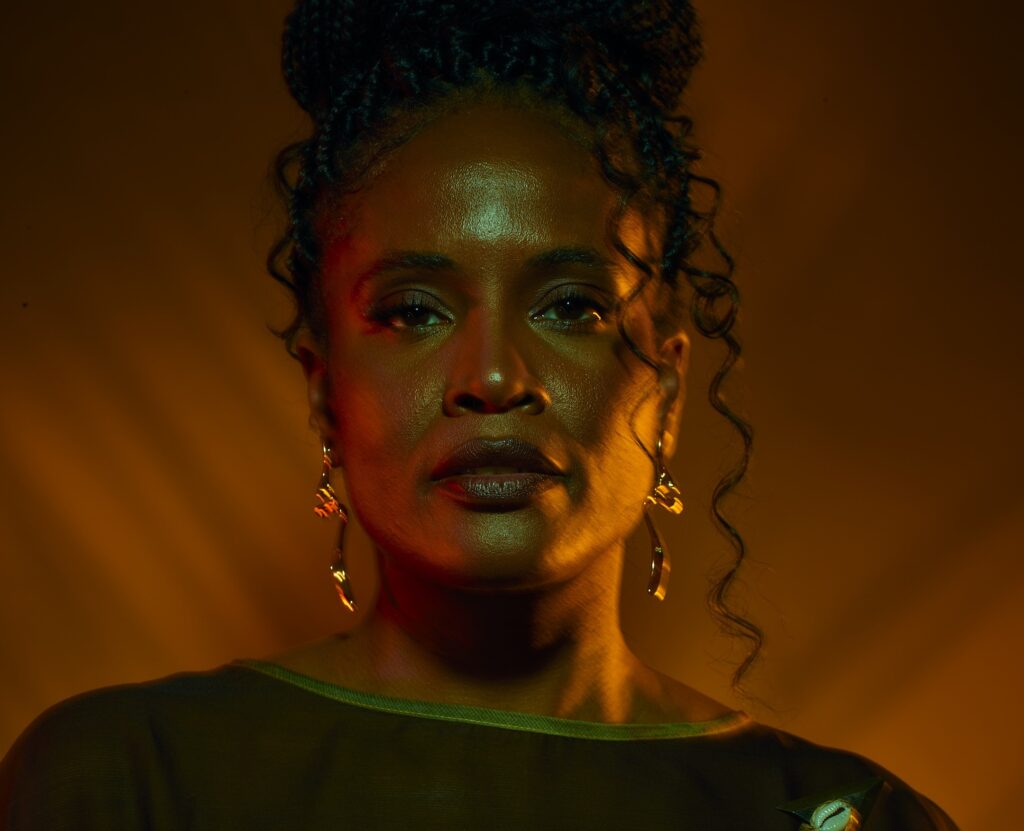 'Lugar de fala é ampliar as vozes e romper com esse interdito que nos calou historicamente', afirma Djamila Ribeiro
