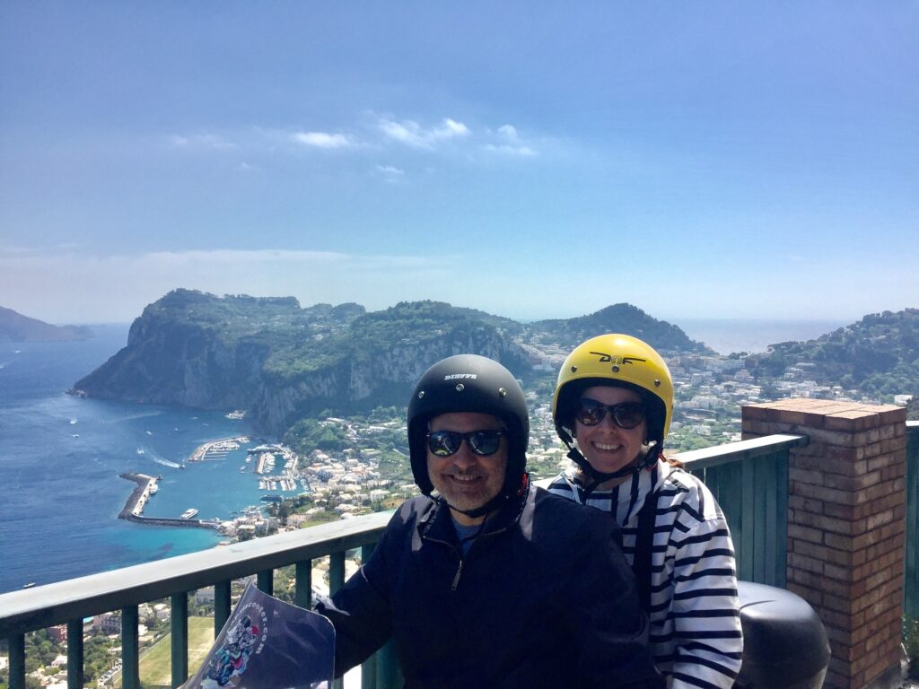 Casal de Simão Pereira da volta ao mundo de moto - Arquivo Pessoal Casal de Simão Pereira da volta ao mundo de moto - Arquivo Pessoal