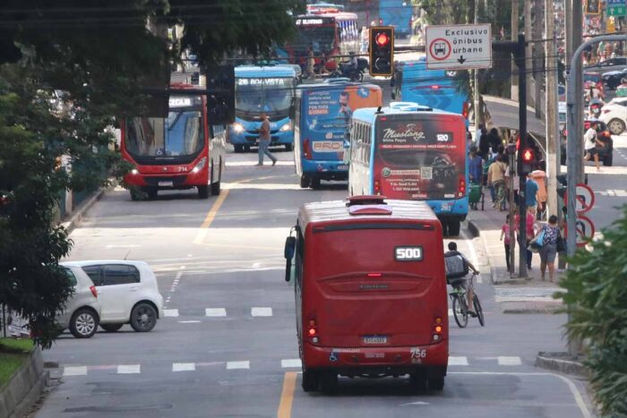Dezessete linhas de ônibus terão novos horários em Juiz de Fora 1 Dezessete linhas de ônibus terão novos horários em Juiz de Fora