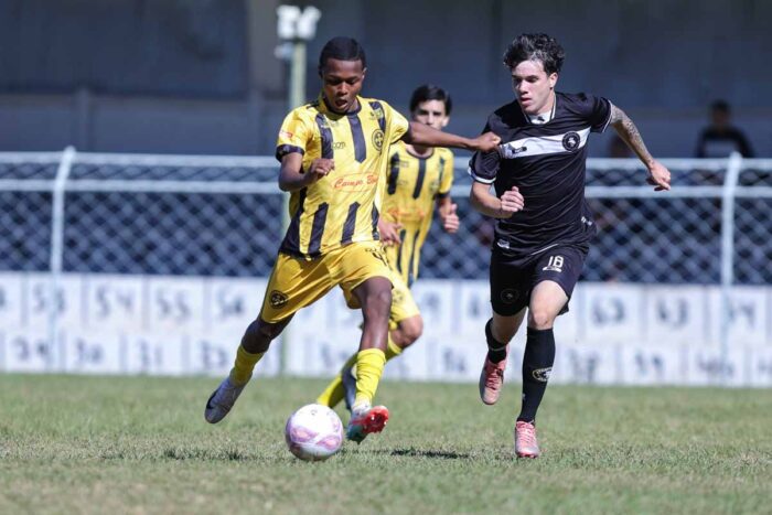 Após derrota para o Villa Real, Uberabinha foca na sequência em JF por sobrevivência na elite mineira sub-20 17 Após derrota para o Villa Real, Uberabinha foca na sequência em JF por sobrevivência na elite mineira sub-20