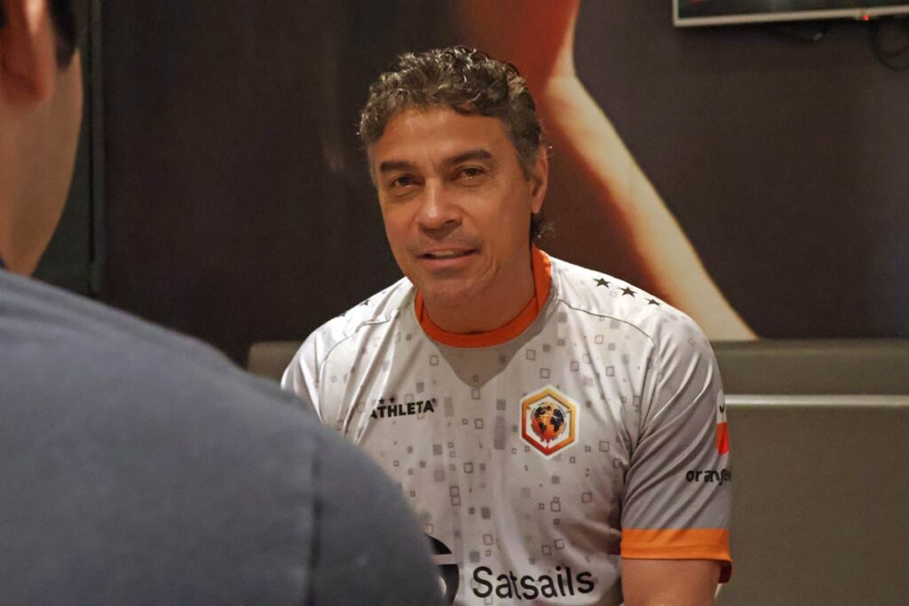 Ex-companheiro de Romário e Ronaldinho Gaúcho, Alex Dias lembra carreira, partida em JF e lamenta cenário vivido pelo Tupi 3 alex dias