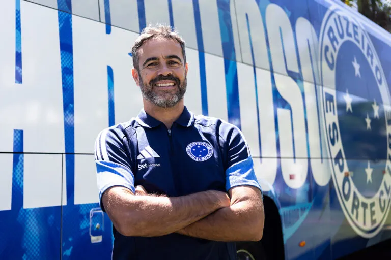 Artur Jorge não segura a informação e revela o principal problema do Cruzeiro na temporada