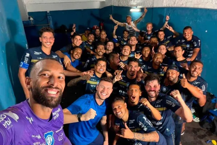 Aymorés empata com o Boa Esporte e vai à semifinal do Módulo II do Mineiro