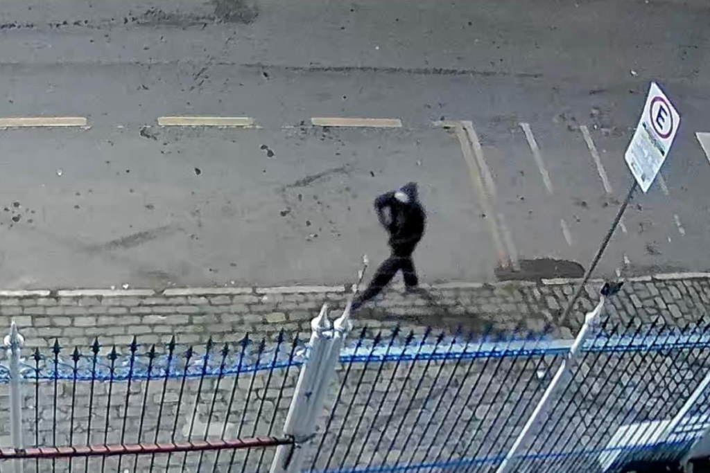 VÍDEO: Quadra esportiva é invadida por três madrugadas consecutivas em Juiz de Fora 1 fotos 2026 07 13T110843.615