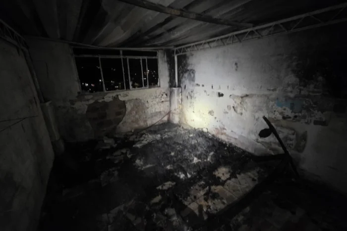 Ação de vizinhos impede avanço de incêndio em casa de Juiz de Fora