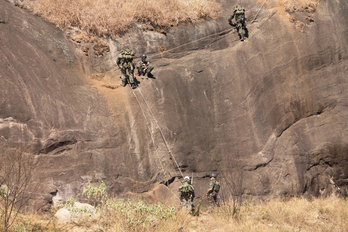 Exército Brasileiro forma mais de 500 escaladores militares em Juiz de Fora; mulheres participam pela primeira vez