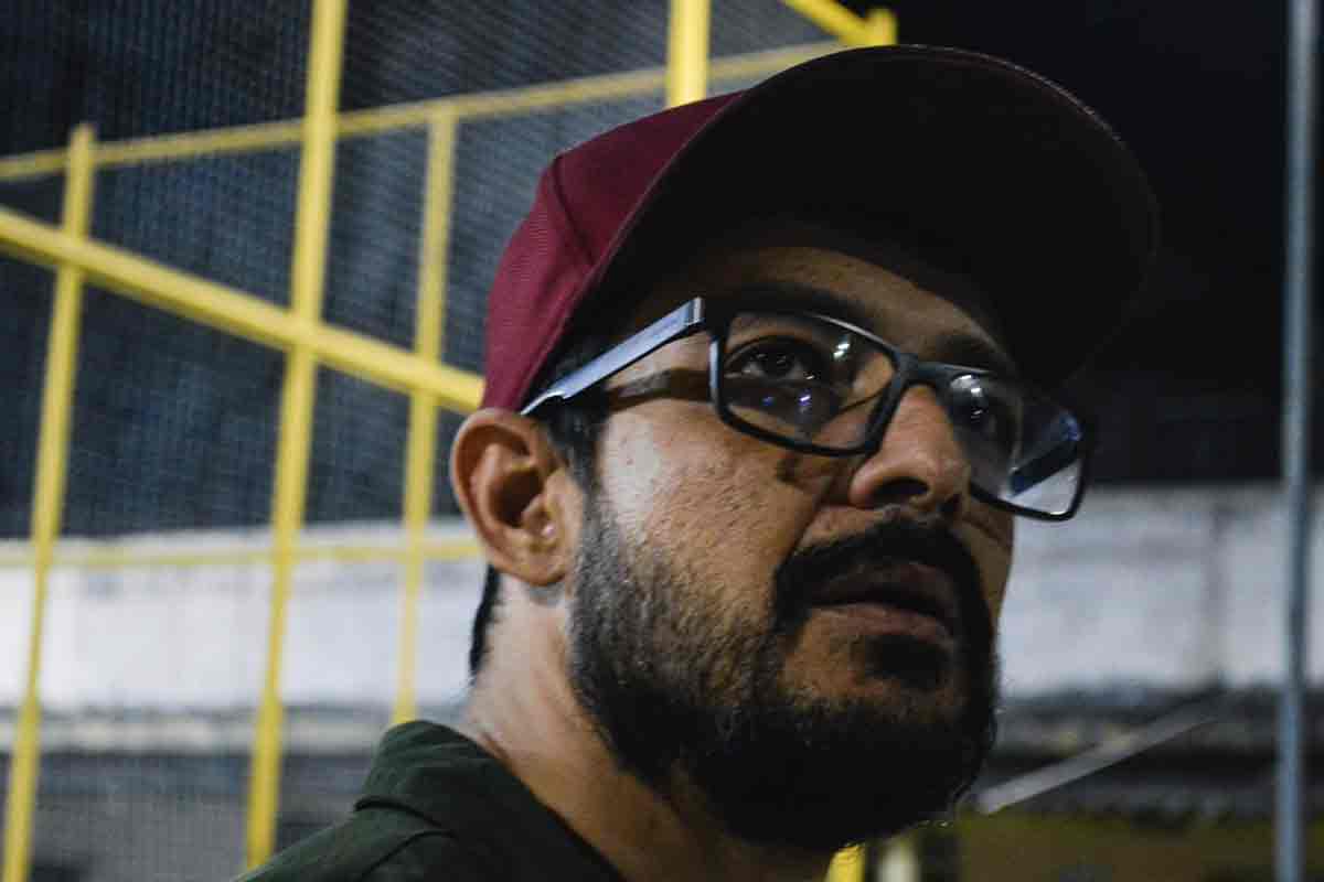 ‘Quando me reconhecem na rua como poeta é quando me vejo nesse lugar’, diz o escritor Giovani Verazzani