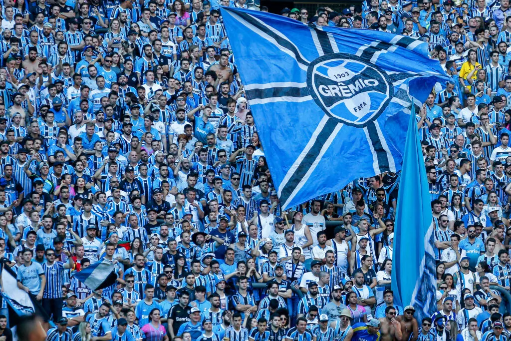 Torcida do Grêmio recebe novidade sobre possível chegada de reforço para o time