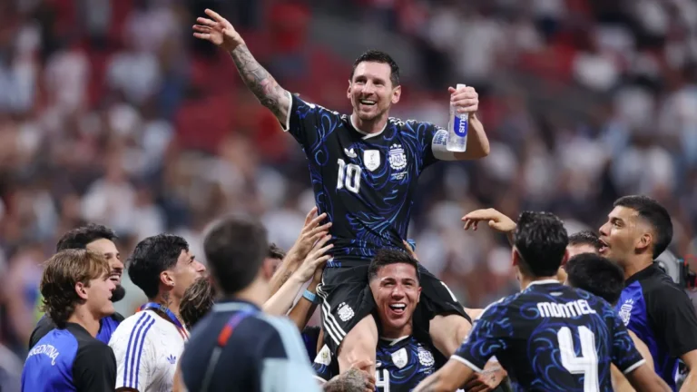 Líder da Seleção Brasileira decidiu largar a Europa para ir jogar ao lado de Lionel Messi