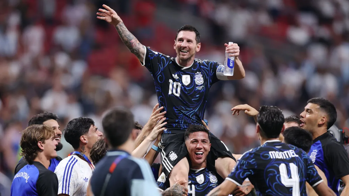 Líder da Seleção Brasileira decidiu largar a Europa para ir jogar ao lado de Lionel Messi
