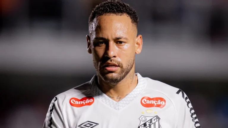 Rescisão movimenta os bastidores do Santos e Neymar participa de último adeus
