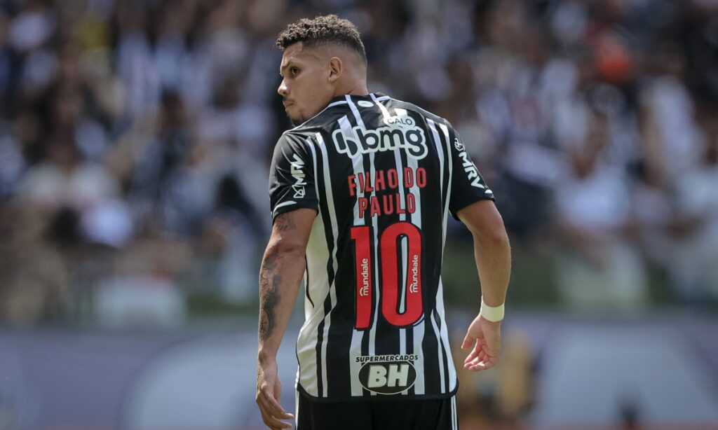 Atlético-MG surpreende torcida e prepara negociação para novo craque “camisa 10”