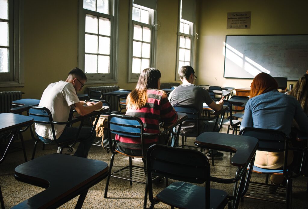 Prefeitura de Perdigão publica edital para contratações temporárias 1 pexels kari alfonso 2151442665 37812750