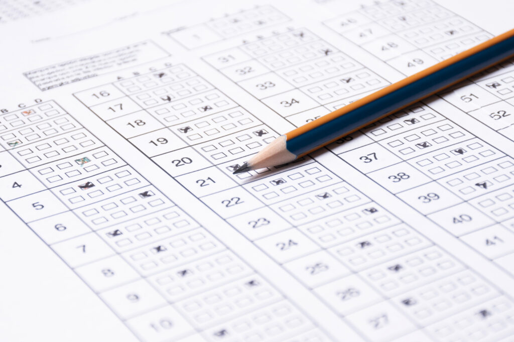 Prefeitura de Dores do Indaiá está com inscrições abertas para concurso que oferece salários de até R$ 18 mil 1 public examination preparation concept
