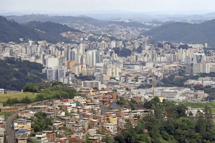 Com quase R$ 10 mi do MP, "Reconstruindo Lares" vai atender 200 famílias de baixa renda 1 reconstruindo lares familias Leonardo Costa