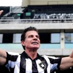 Com Túlio Maravilha, Athirson, Alecgol e mais ex-atletas, JF recebe a 5ª Copa Empório Bahamas de Futevôlei 5 Com Túlio Maravilha, Alecgol e mais ex-atletas, JF recebe a 5ª Copa Empório Bahamas de Futevôlei