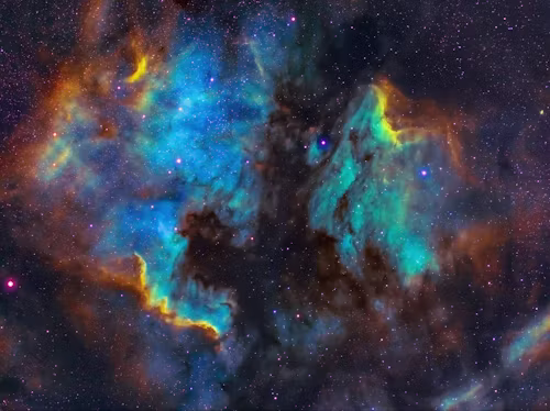 Estruturas gigantes no Universo desafiam tudo o que os cientistas esperavam