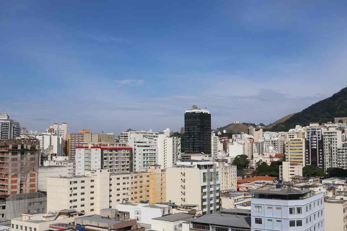 Tempo em Juiz de Fora terá calor de até 29 graus antes de queda nas temperaturas