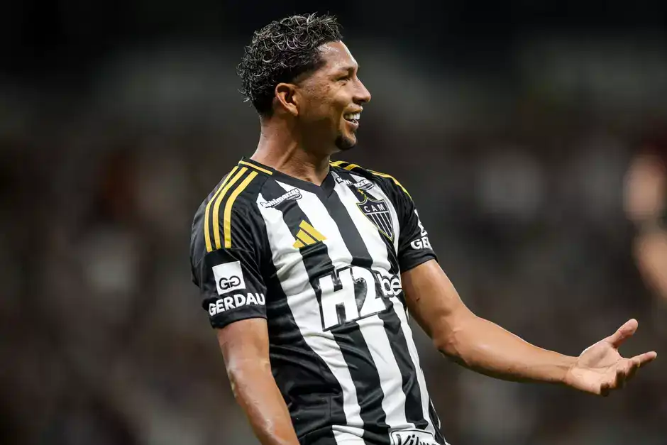 Rony vai à Justiça contra o Atlético-MG e faz cobrança de quase R$ 10 milhões