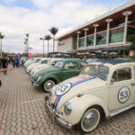 FOTOS: exposição reúne carros antigos de diferentes épocas em Juiz de Fora
