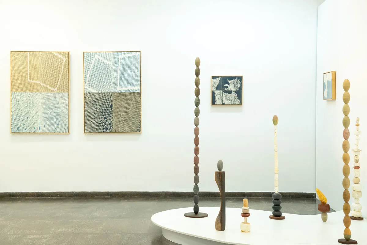 Exposição ‘Paisagem: áspera pele’ reconstrói paisagem marítima no Mamm
