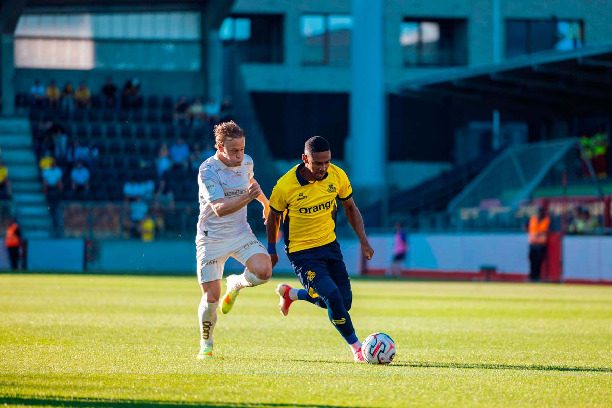 VÍDEO: Quatro dias após vencer Supercopa da Bélgica, juiz-forano estreia na atual Champions com assistência 18 Quatro dias após vencer Supercopa da Bélgica, juiz-forano estreia na atual temporada da Champions