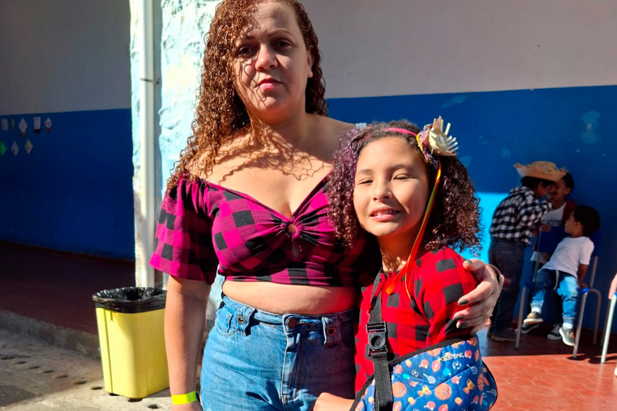 Família de menina com câncer nos ossos arrecada recursos para tratamento em Barretos