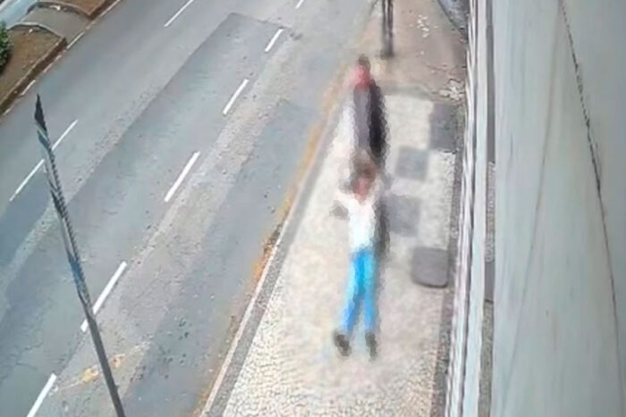 Homem tenta levar filha à força, agride duas mulheres e ameaça bebê em Juiz de Fora 1 homem agride mulher foto contribuicao leitor