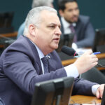 Candidato a vice de Flávio Bolsonaro oferece DNA à PGR para rebater acusação de estupro de vulnerável 5 Candidato a vice de Flávio Bolsonaro oferece DNA à PGR para rebater acusação de estupro de vulnerável