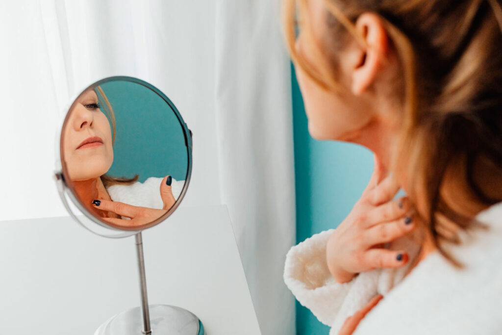 Cansaço, insônia e queda de cabelo podem indicar alterações na tireoide 1 tireoide foto pexels