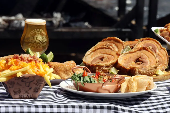 Festival de Torresmo e Costela terá mais de 50 receitas e tenta superar fritada de 511 kg em Juiz de Fora
