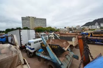 protesto de ontem reuniu pelo menos 60 caminhoes categoria promete comboio na rio branco se situacao nao for resolvida ate hoje