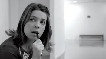 num hospital janete comeca a escrever para se esquecer da dura realidade divulgacao