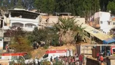 Ônibus cai em ribanceira e deixa 18 feridos na Vila Esperança II 3 acidente whats 2