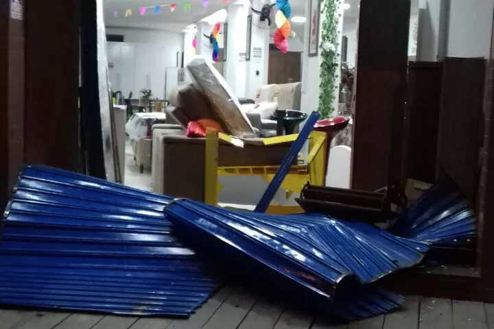 arromba capa