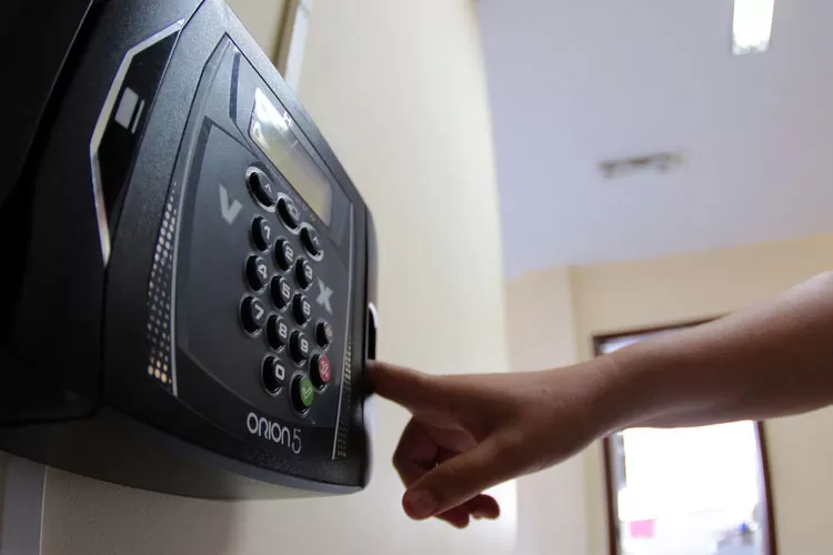 Ministério Público investiga jornadas de médicos do SUS 3 biometria fernando