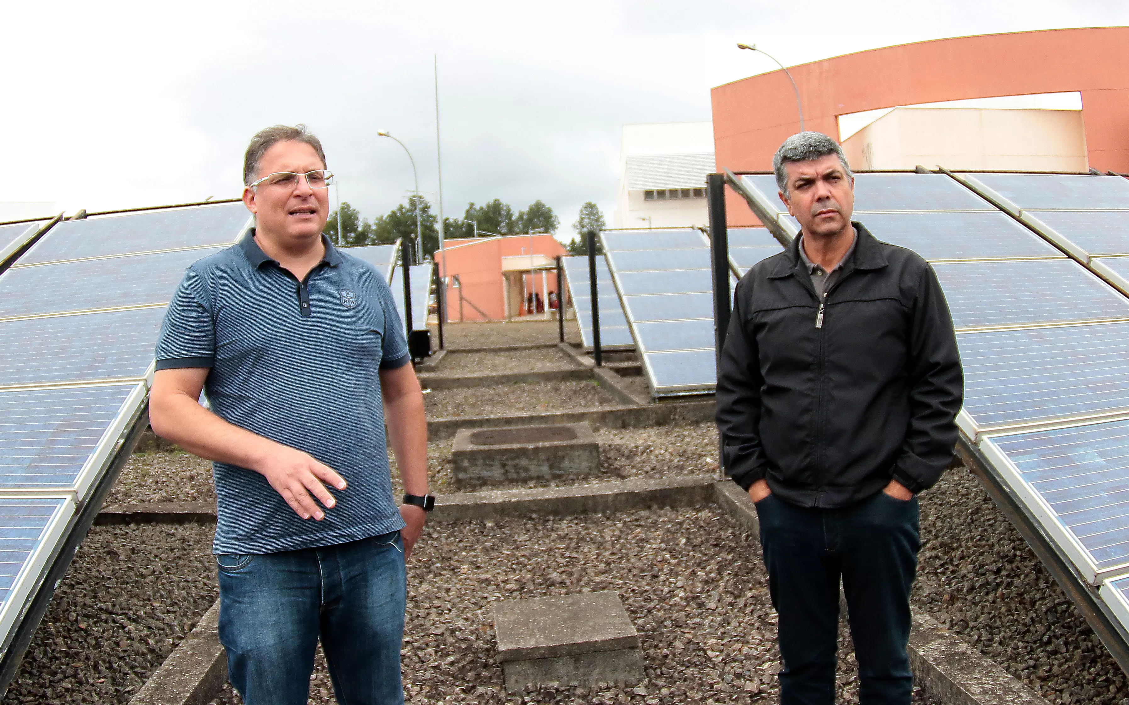 Só 55 clientes geram energia própria em JF 3 energa3
