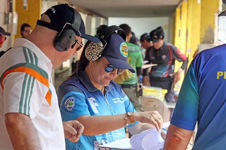 (Foto: Leonardo Costa) esp tiro pratico juizes