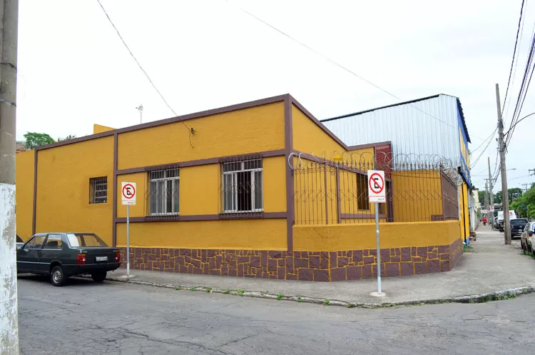 poco rico modernista