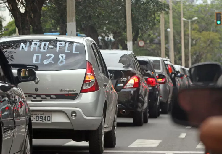 Uber e taxistas reagem às alterações do PLC 28/2017 1 uber leo
