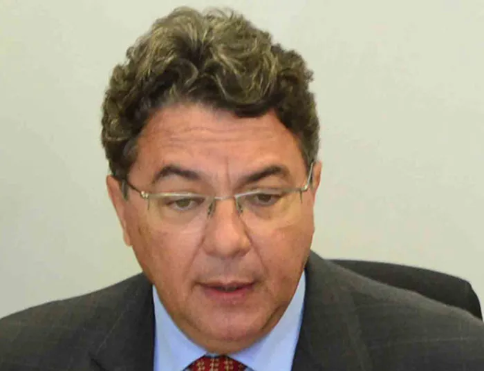 HELVECIO MRLO SANTANA