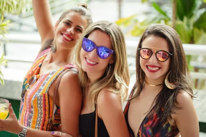 Helena Milagres Belo representou a APAE de Juiz de Fora na entrega do Chevrolet Ônix 3 Lauren Fonseca, Mary Ghedin Siqueira e Camila Pimenta curtindo uma tarde de verão