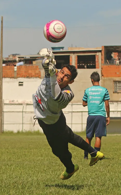 Tupi encara a Caldense, invicta, neste domingo em Juiz de Fora 2 esp tupi goleiro leo