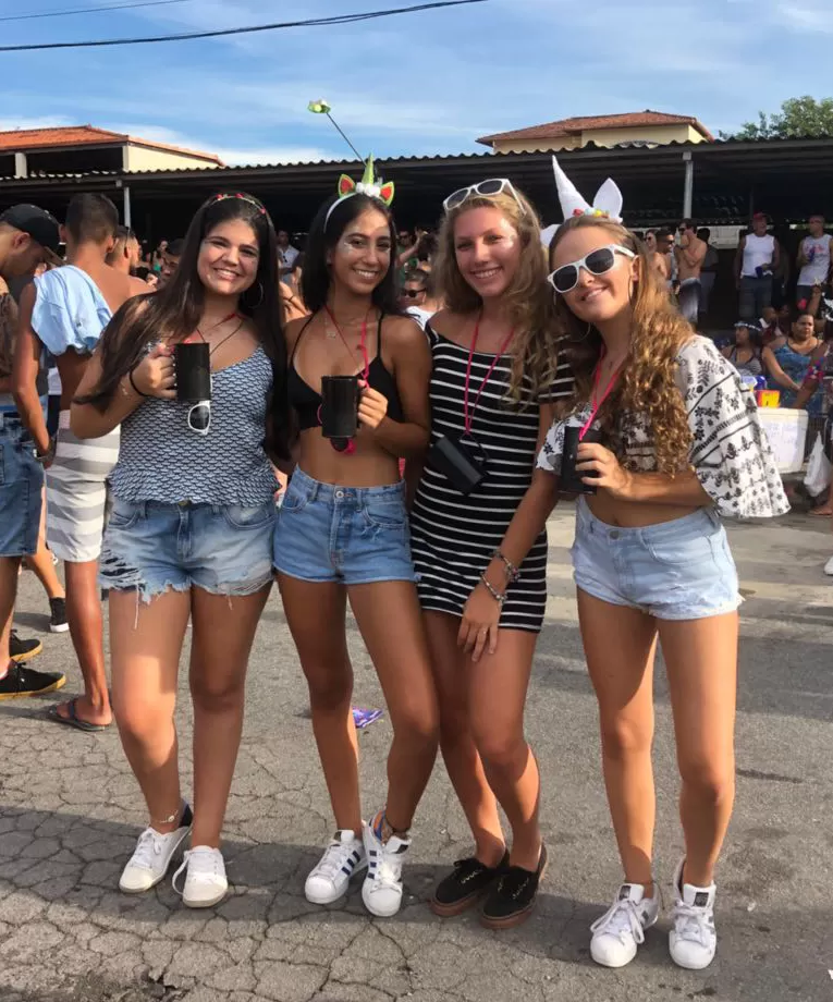 Luiza-Salomão-Paula-Gonik-Isabella-Zacarias-e-Eveline-Novais-140218-carnaval