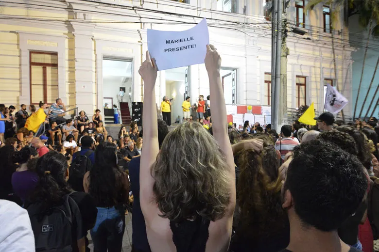 Juiz-foranos se unem em ato contra morte de vereadora Marielle Franco 3 ato marielle 04