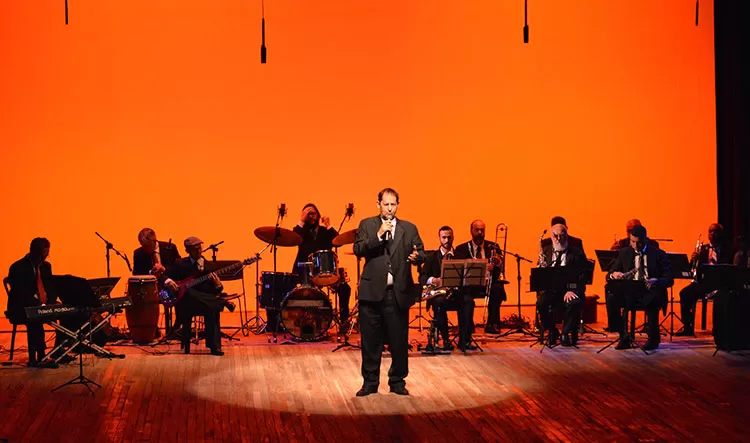 Teatro Paschoal Carlos Magno é inaugurado com presença de autoridades 2 orquestra silvio gomes marcelo