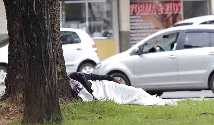 A difícil convivência entre moradores em situação de rua e suas vizinhanças 3 mendigo fernando 4